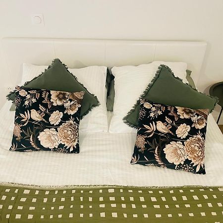 Appartements De Charme Du General Leclerc - Place D'Erlon - Hypercentre - Gare - Реймс Екстериор снимка