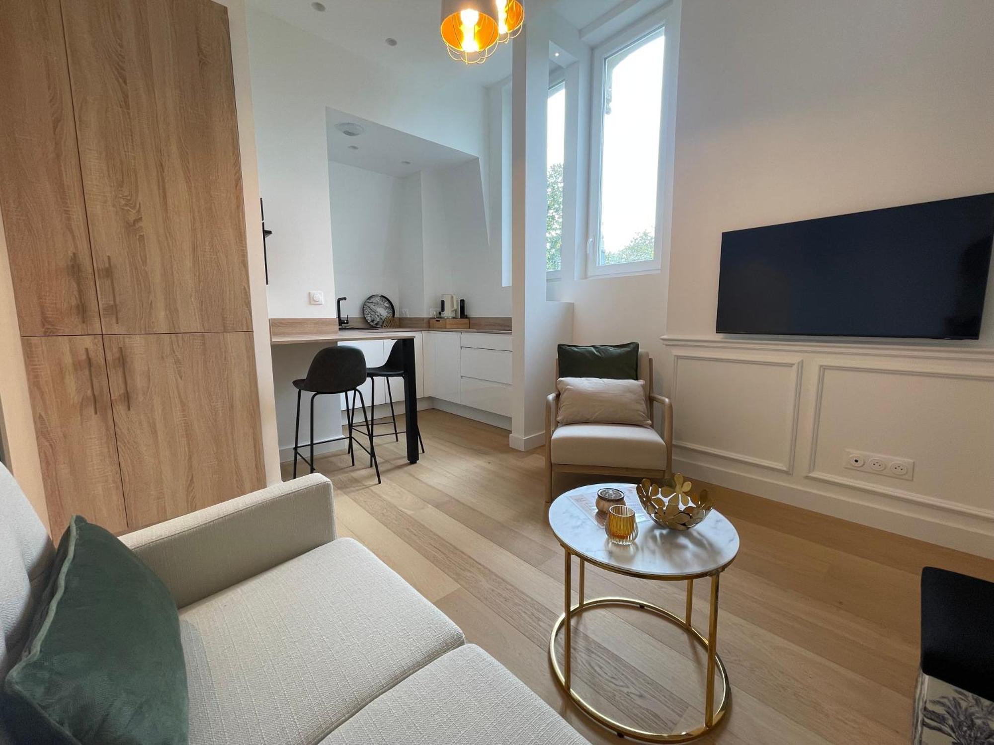 Appartements De Charme Du General Leclerc - Place D'Erlon - Hypercentre - Gare - Реймс Екстериор снимка