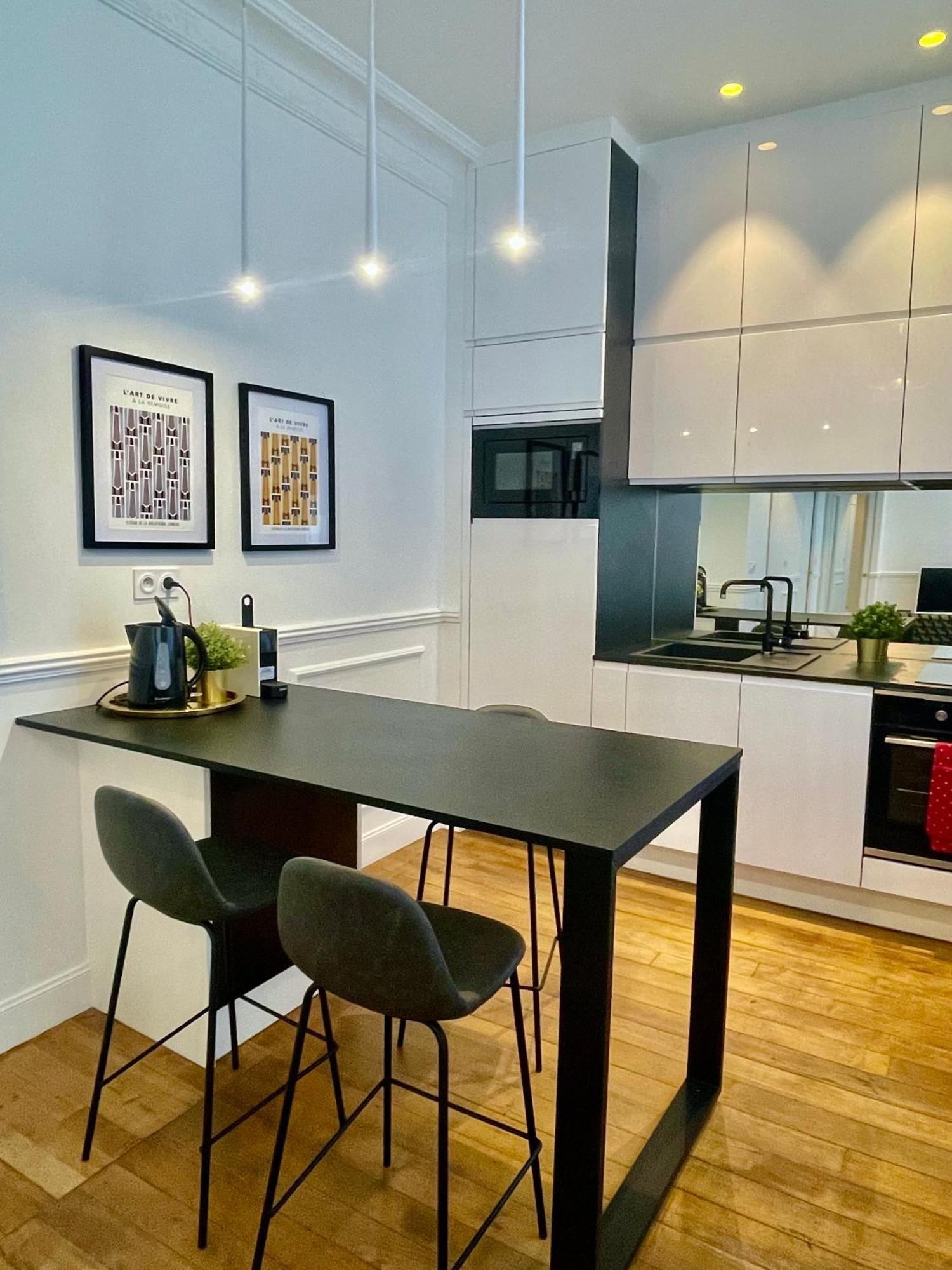 Appartements De Charme Du General Leclerc - Place D'Erlon - Hypercentre - Gare - Реймс Екстериор снимка