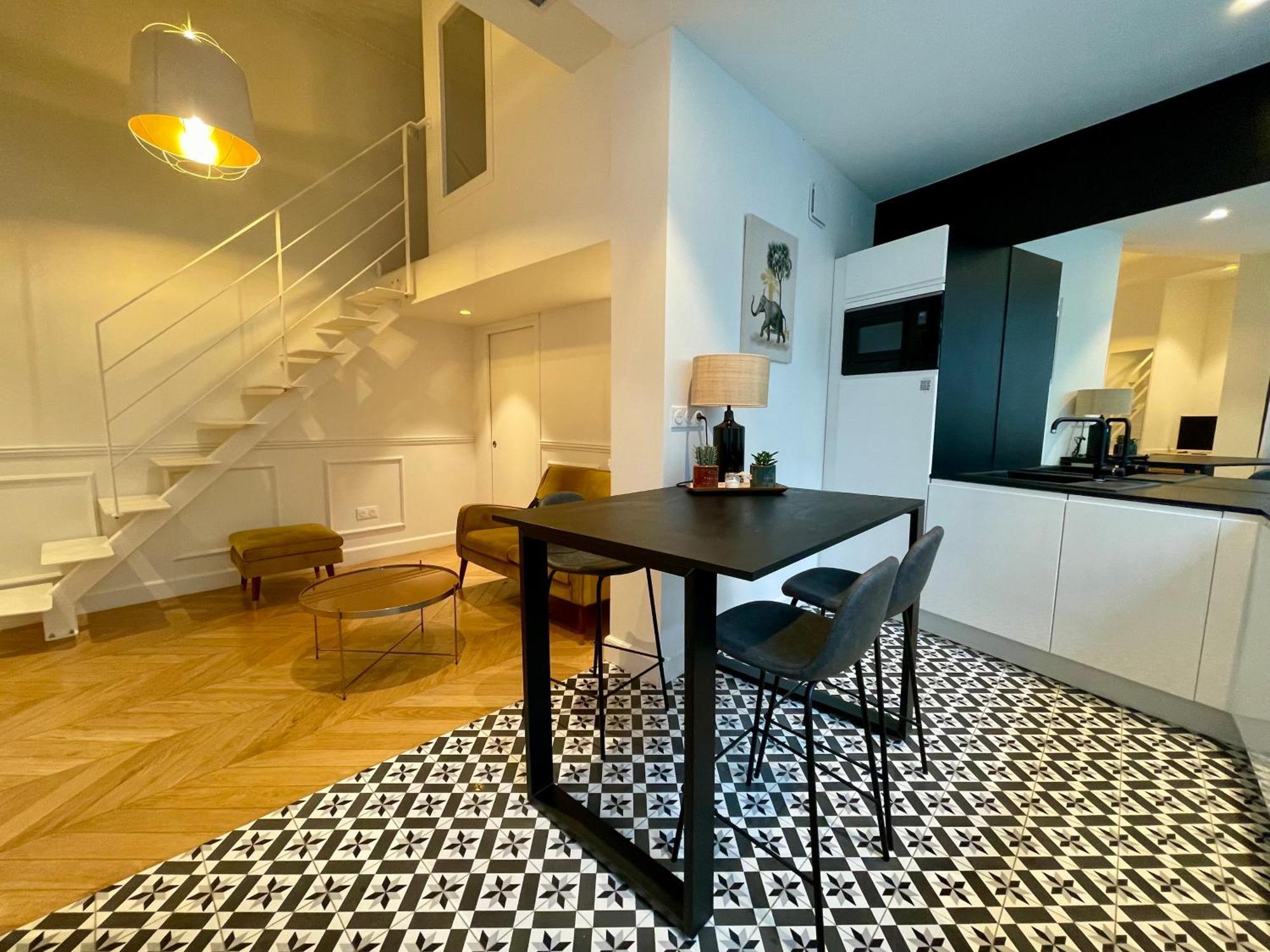 Appartements De Charme Du General Leclerc - Place D'Erlon - Hypercentre - Gare - Реймс Екстериор снимка