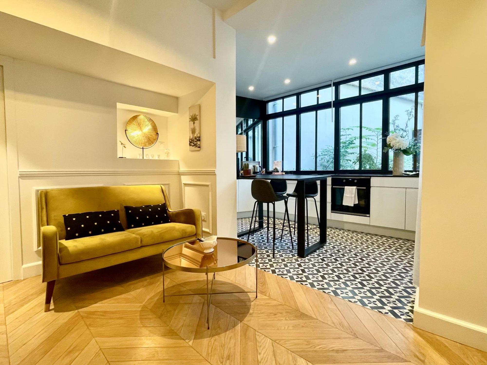 Appartements De Charme Du General Leclerc - Place D'Erlon - Hypercentre - Gare - Реймс Екстериор снимка