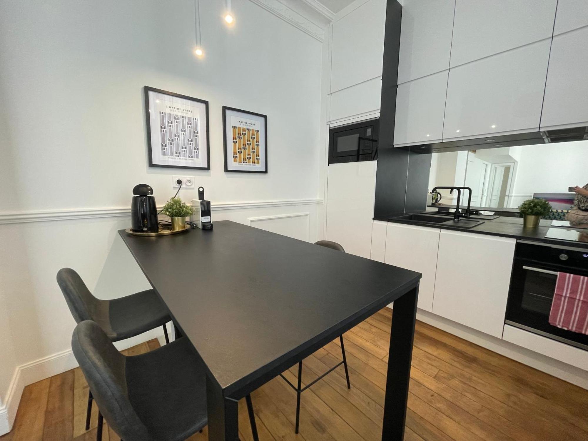 Appartements De Charme Du General Leclerc - Place D'Erlon - Hypercentre - Gare - Реймс Екстериор снимка