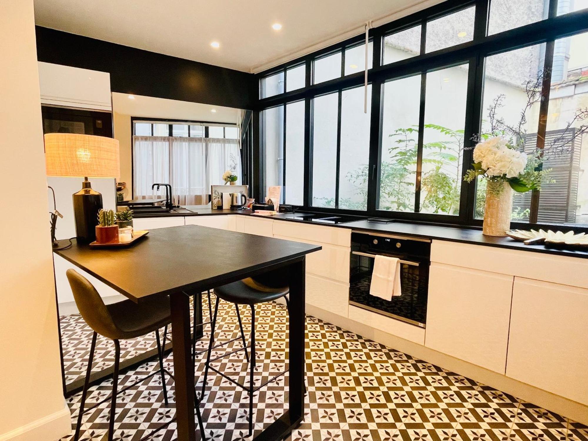 Appartements De Charme Du General Leclerc - Place D'Erlon - Hypercentre - Gare - Реймс Екстериор снимка