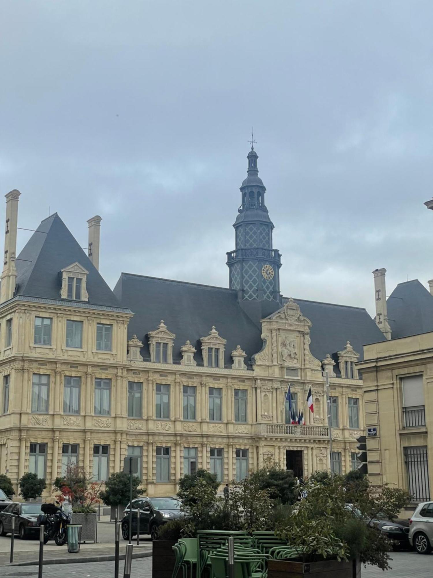 Appartements De Charme Du General Leclerc - Place D'Erlon - Hypercentre - Gare - Реймс Екстериор снимка