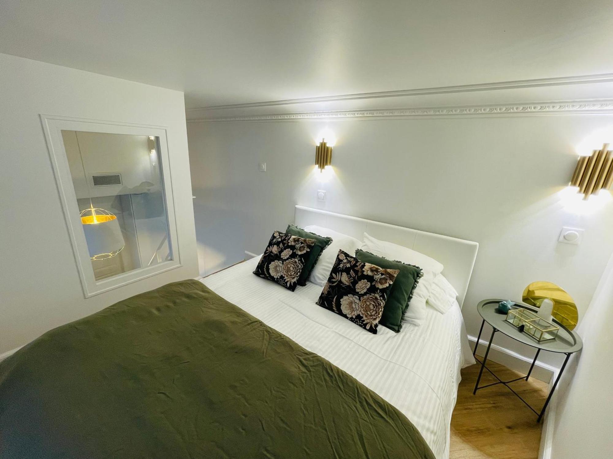 Appartements De Charme Du General Leclerc - Place D'Erlon - Hypercentre - Gare - Реймс Екстериор снимка