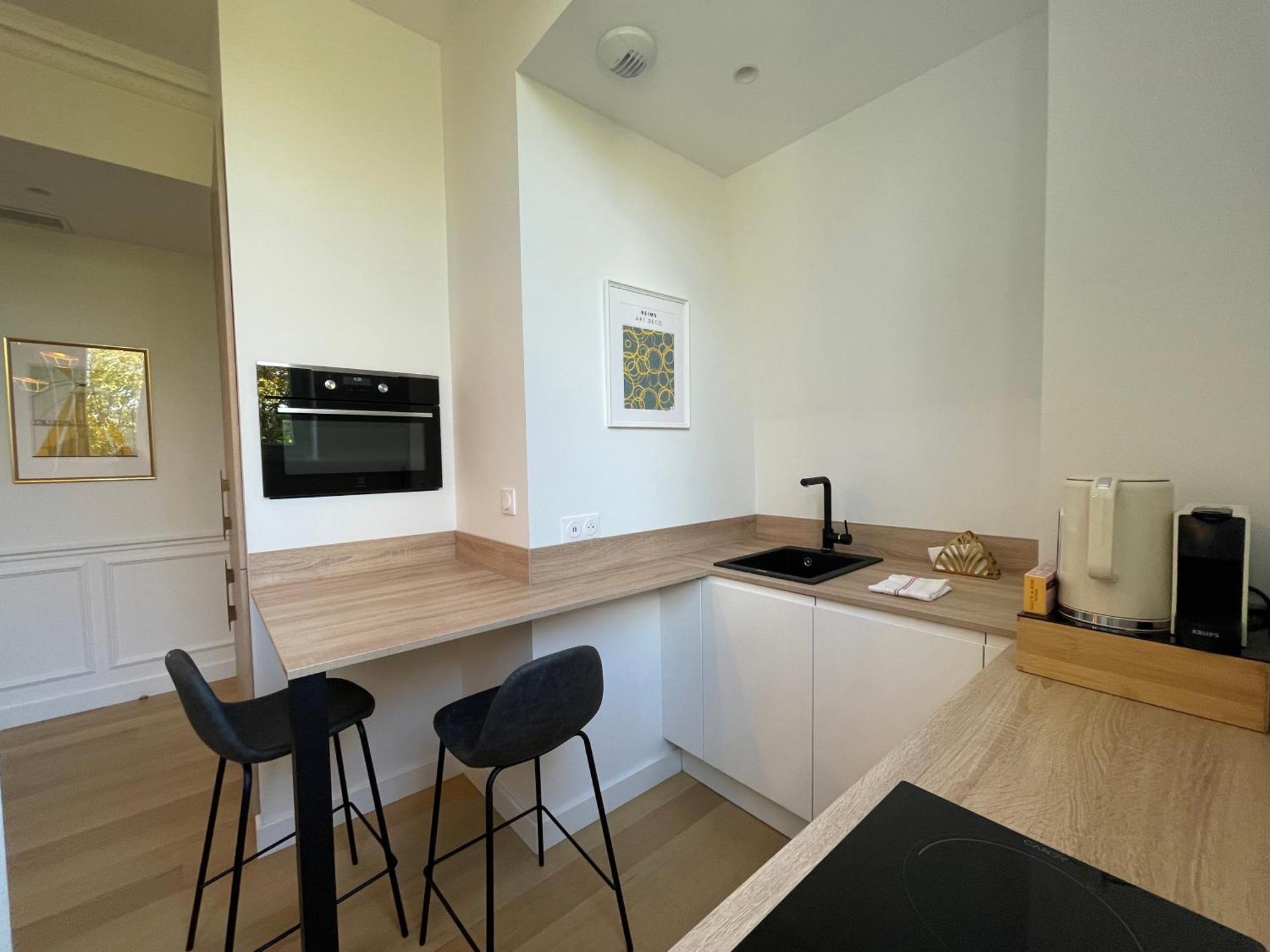 Appartements De Charme Du General Leclerc - Place D'Erlon - Hypercentre - Gare - Реймс Екстериор снимка